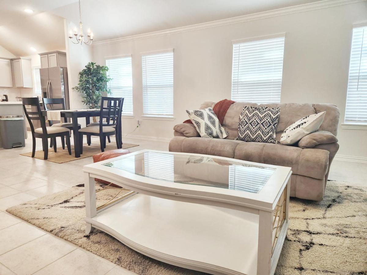 Homestay Anderson Lake By Ion Near Downtown Med Center Nrg Stadium Beltway 8 *