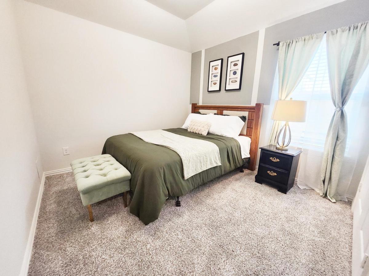 Homestay Anderson Lake By Ion Near Downtown Med Center Nrg Stadium Beltway 8 Houston
