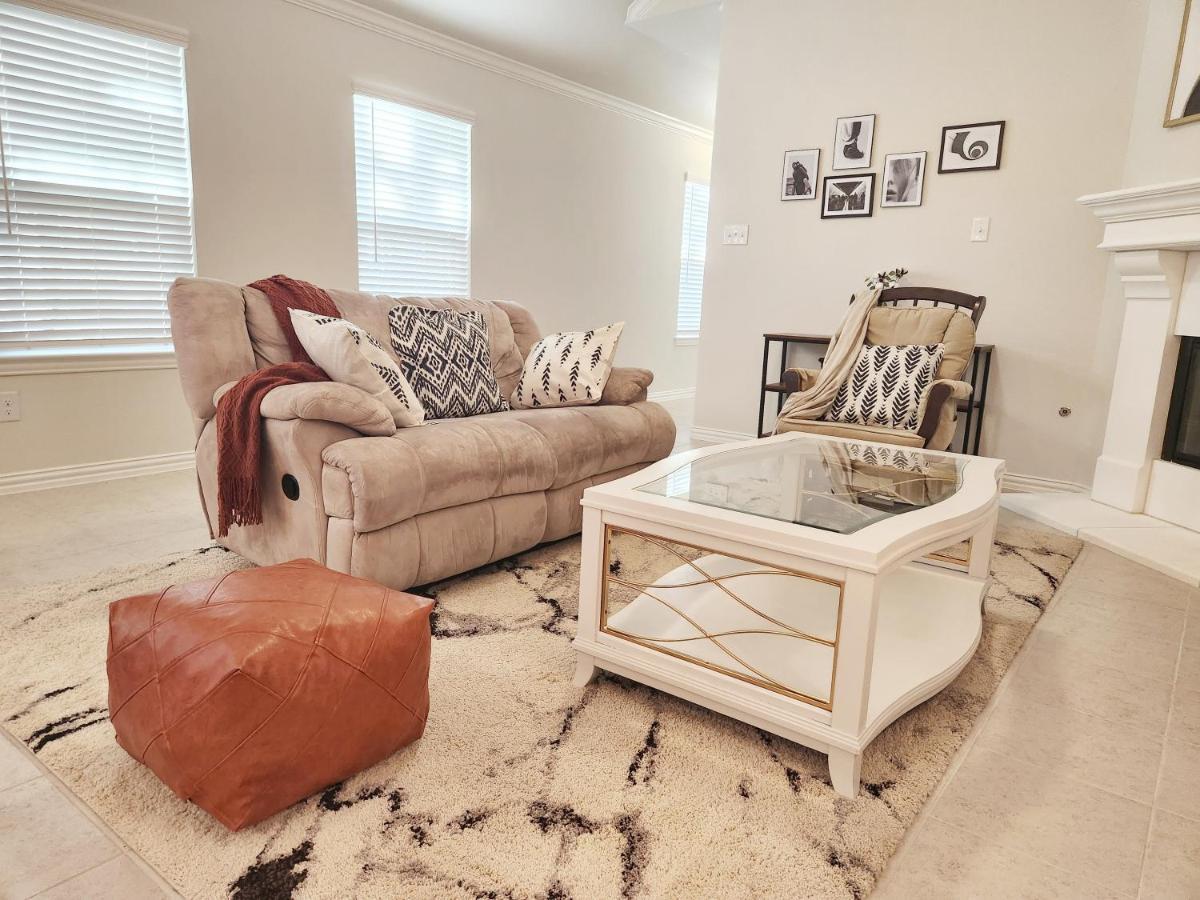 Anderson Lake By Ion Near Downtown Med Center Nrg Stadium Beltway 8 Homestay