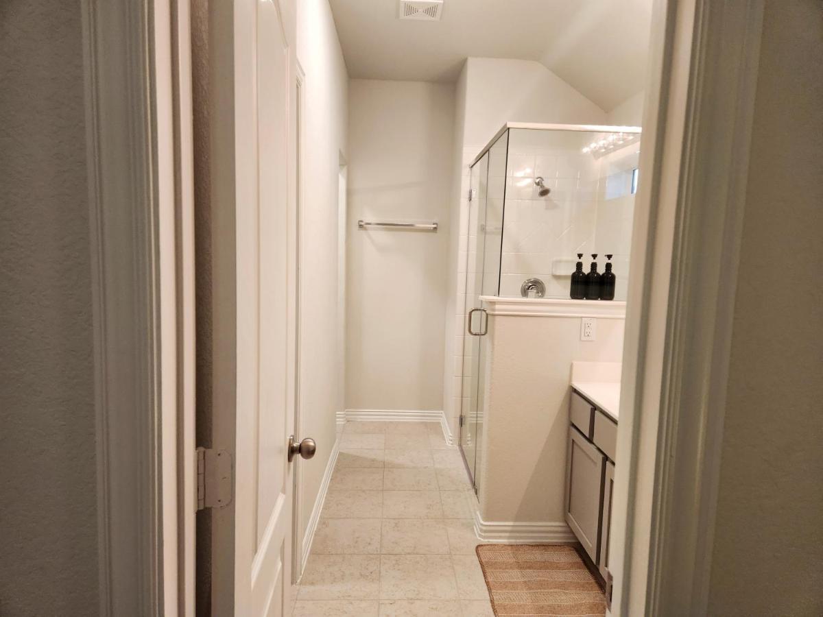 Anderson Lake By Ion Near Downtown Med Center Nrg Stadium Beltway 8 * Houston