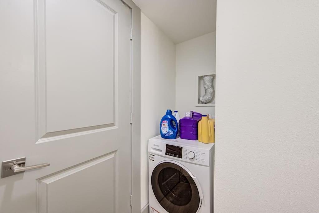 Trendy In Midtown, Walk To Shops & Sites, Pets Ok Houston