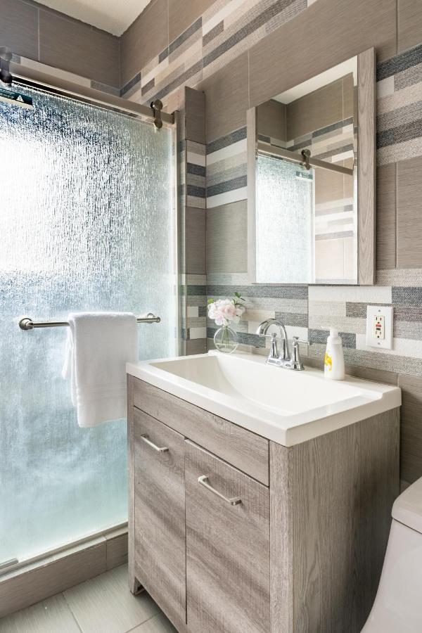 Spacious Private 2 Bedroom Workplay Apt Near Med Ctr, Nrg, Downtown Apartment *