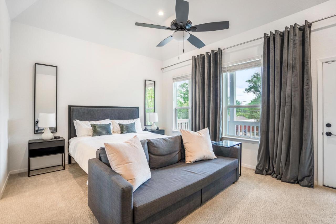Luxury Gated 4bds 3 Full Baths 5 Tvs King 7min To Downtown Holiday home