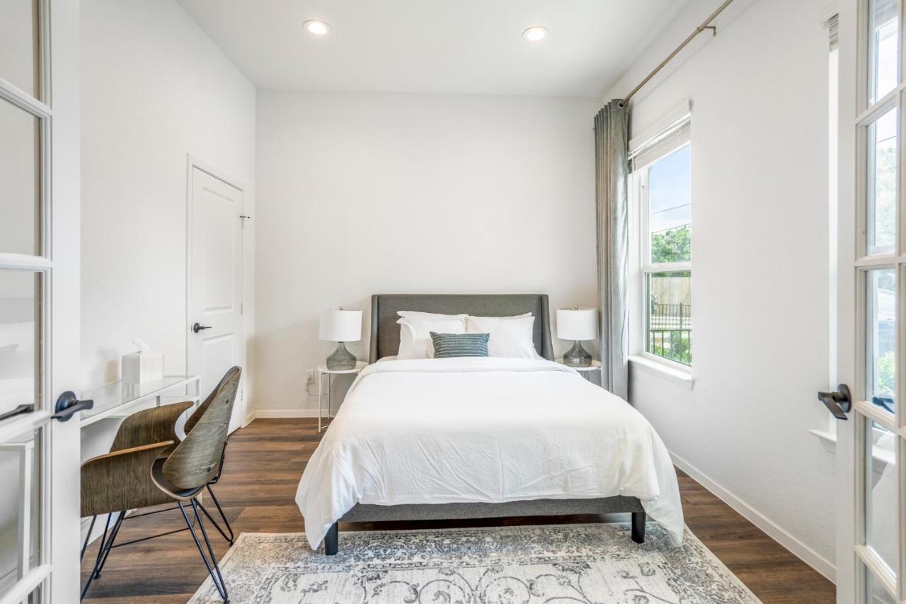 Luxury Gated 4bds 3 Full Baths 5 Tvs King 7min To Downtown
