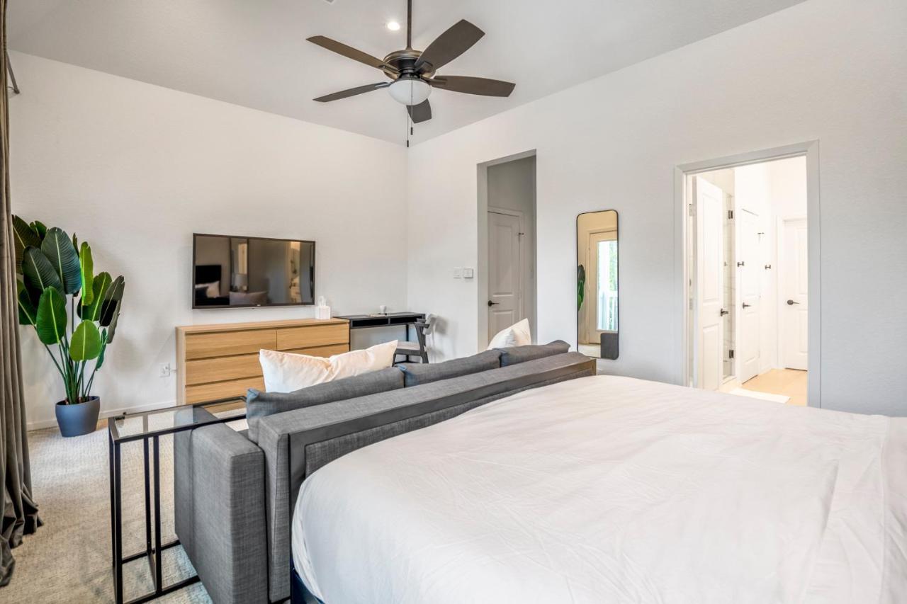 Luxury Gated 4bds 3 Full Baths 5 Tvs King 7min To Downtown * Houston