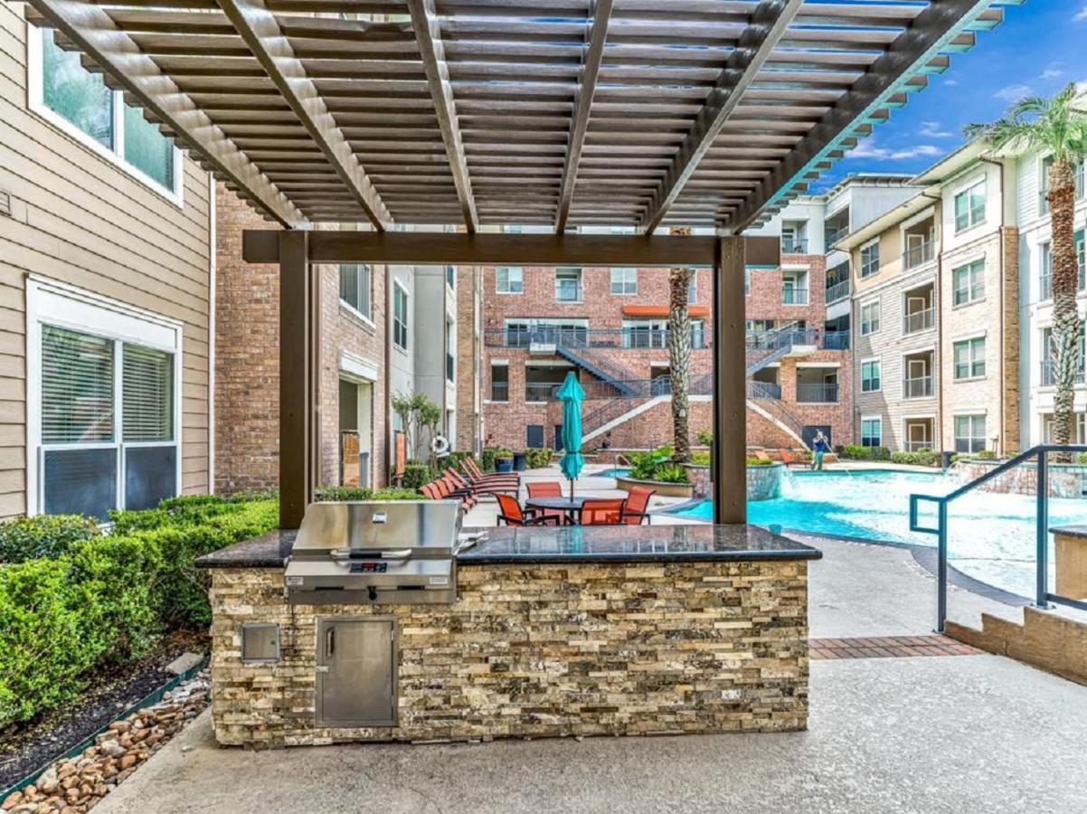 Elegant 2br Ideal For Long Term * Houston