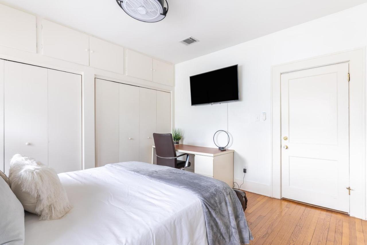 Spacious Private 2 Bedroom Workplay Apt Near Med Ctr, Nrg, Downtown Apartment