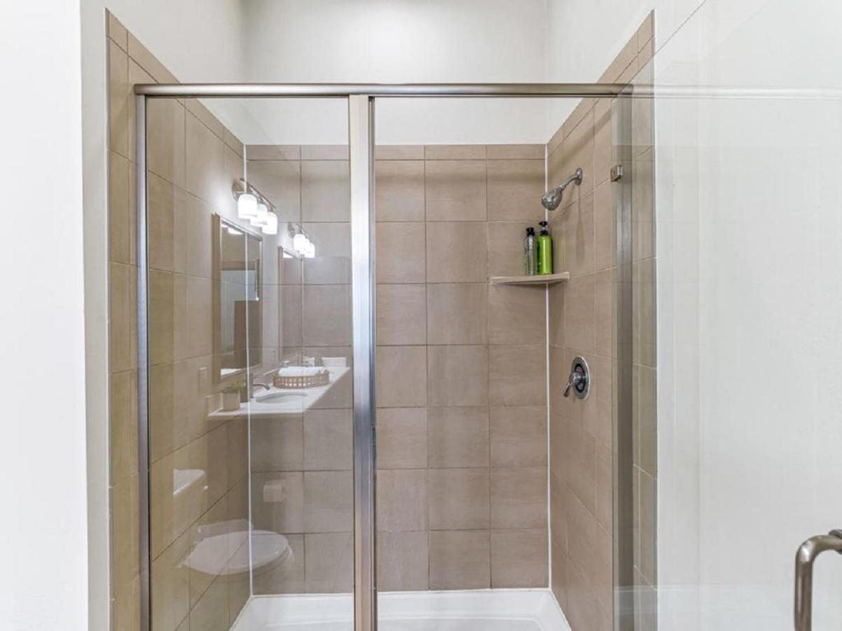 Elegant 2br Ideal For Long Term Houston