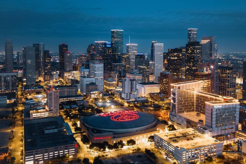 Apartment Comfy And Convenient Apt L Hobby L Downtown L Nrg Houston