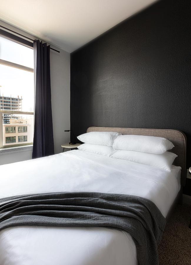 Apartment Locale At The Galleria - *