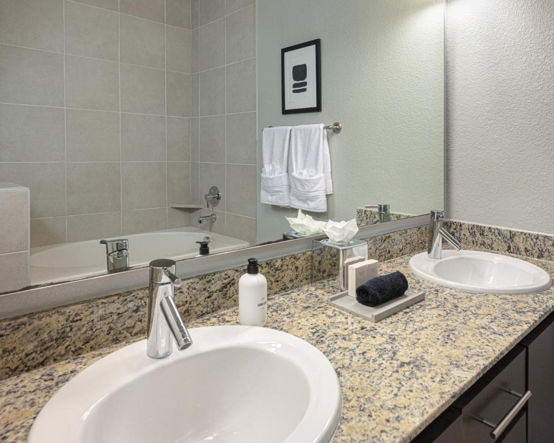 Apartment Locale At The Galleria - *