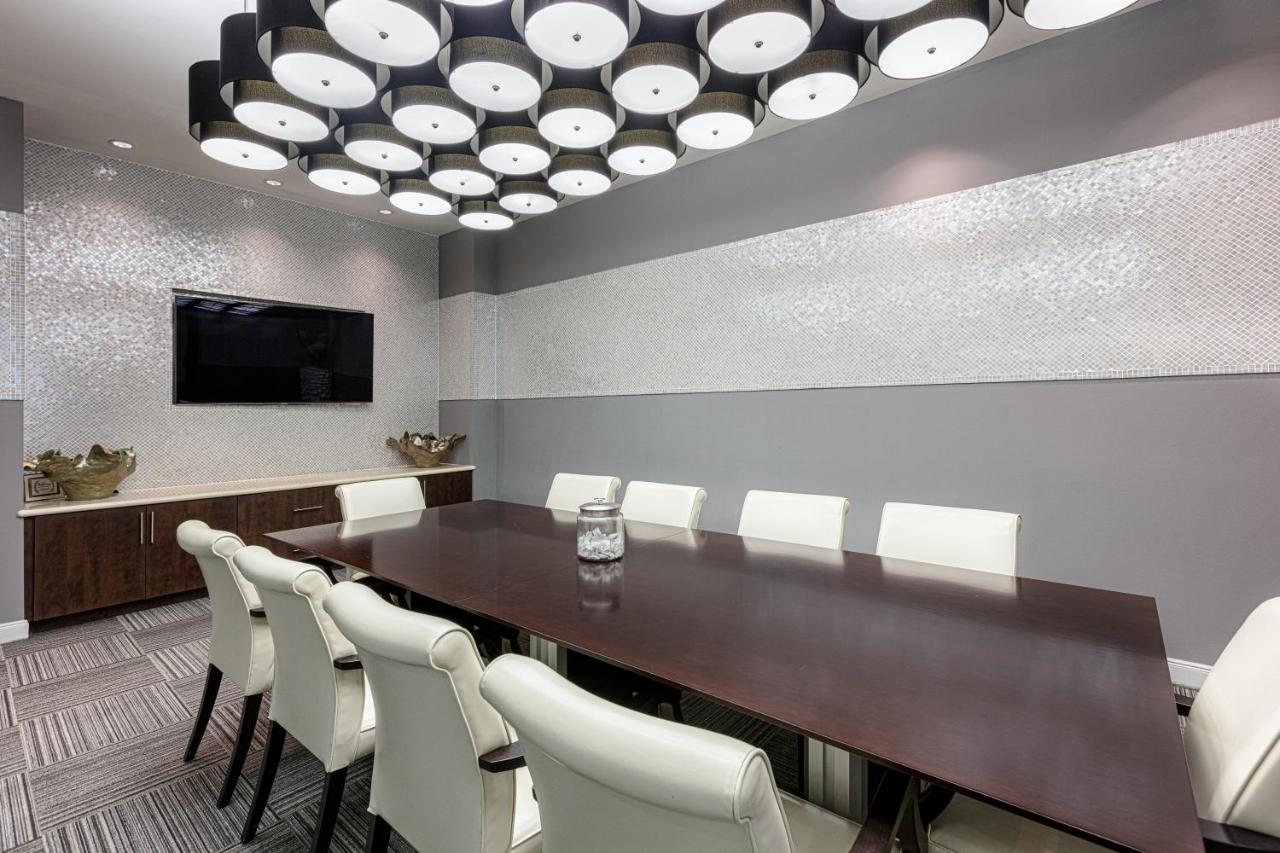 Apartment Locale At The Galleria - *