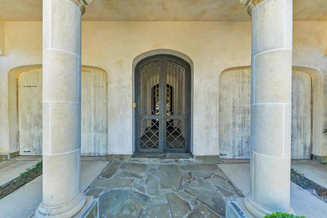 Elegant French Patio With Private Pool Villa Houston