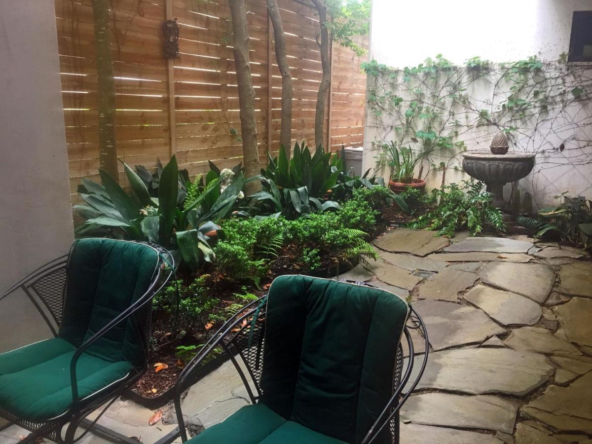 Villa Elegant French Patio With Private Pool