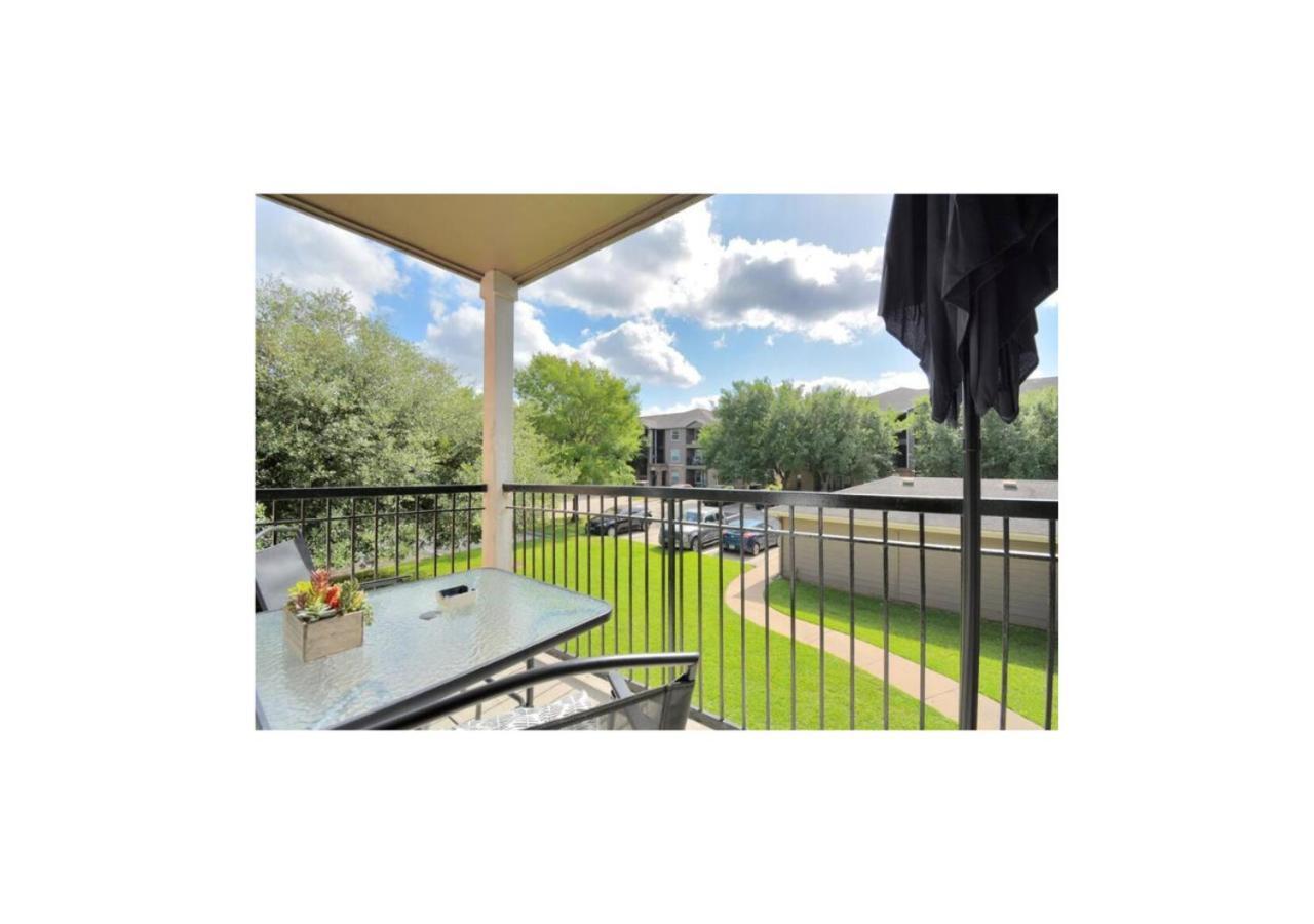 Luxury 2 Bedroom With Balcony At Heights - Sleeps 4 *