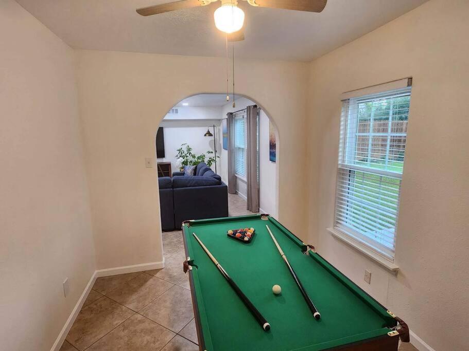 Lucky House - Tranquility In The Middle Of - Tv In Every - 300 M2 Houston