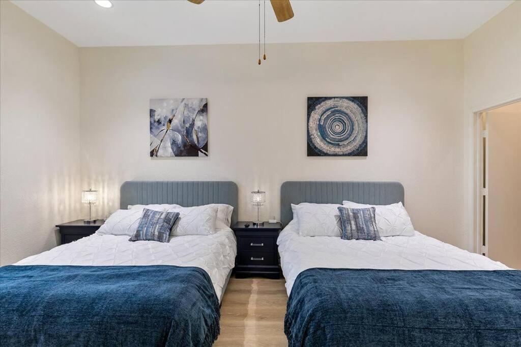 Lucky House - Tranquility In The Middle Of - Tv In Every - 300 M2 Holiday home Houston