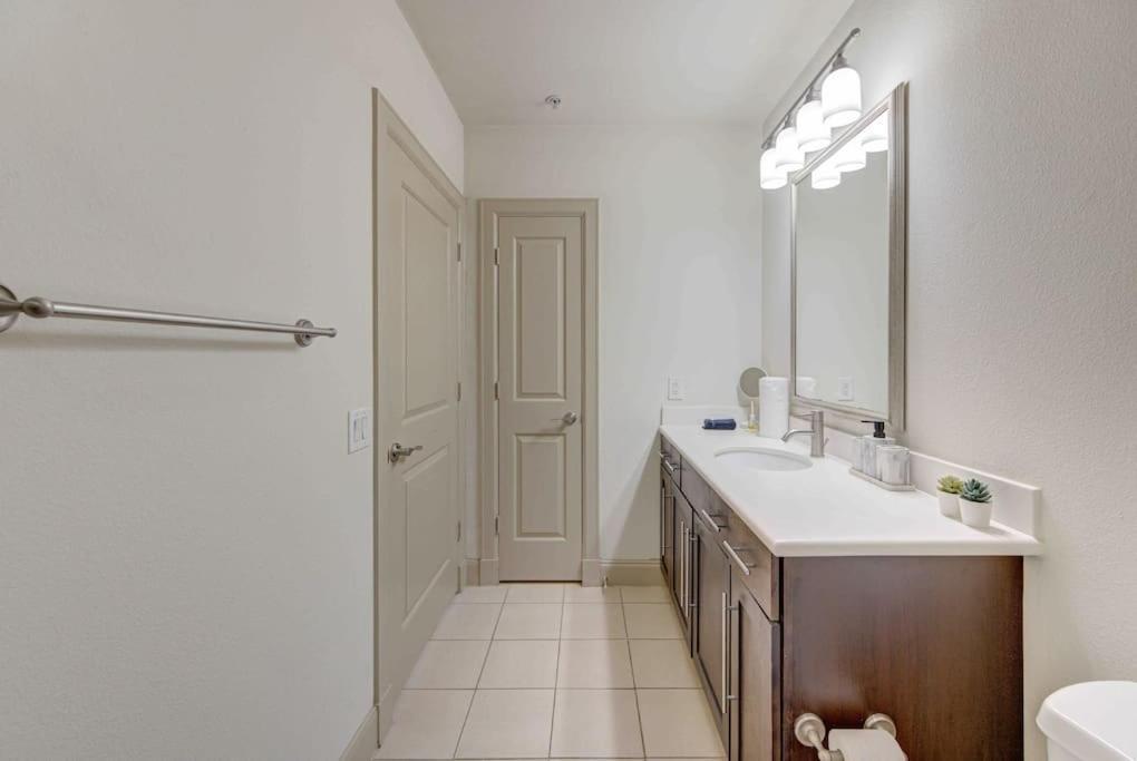 Apartment Cozy Nrg Pool,wi-fi, Free Parking, Petsok!