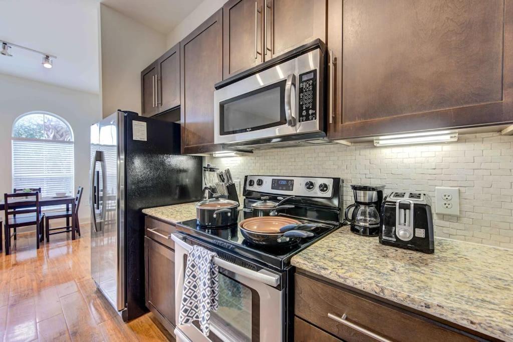 Cozy Nrg Pool,wi-fi, Free Parking, Petsok! Houston