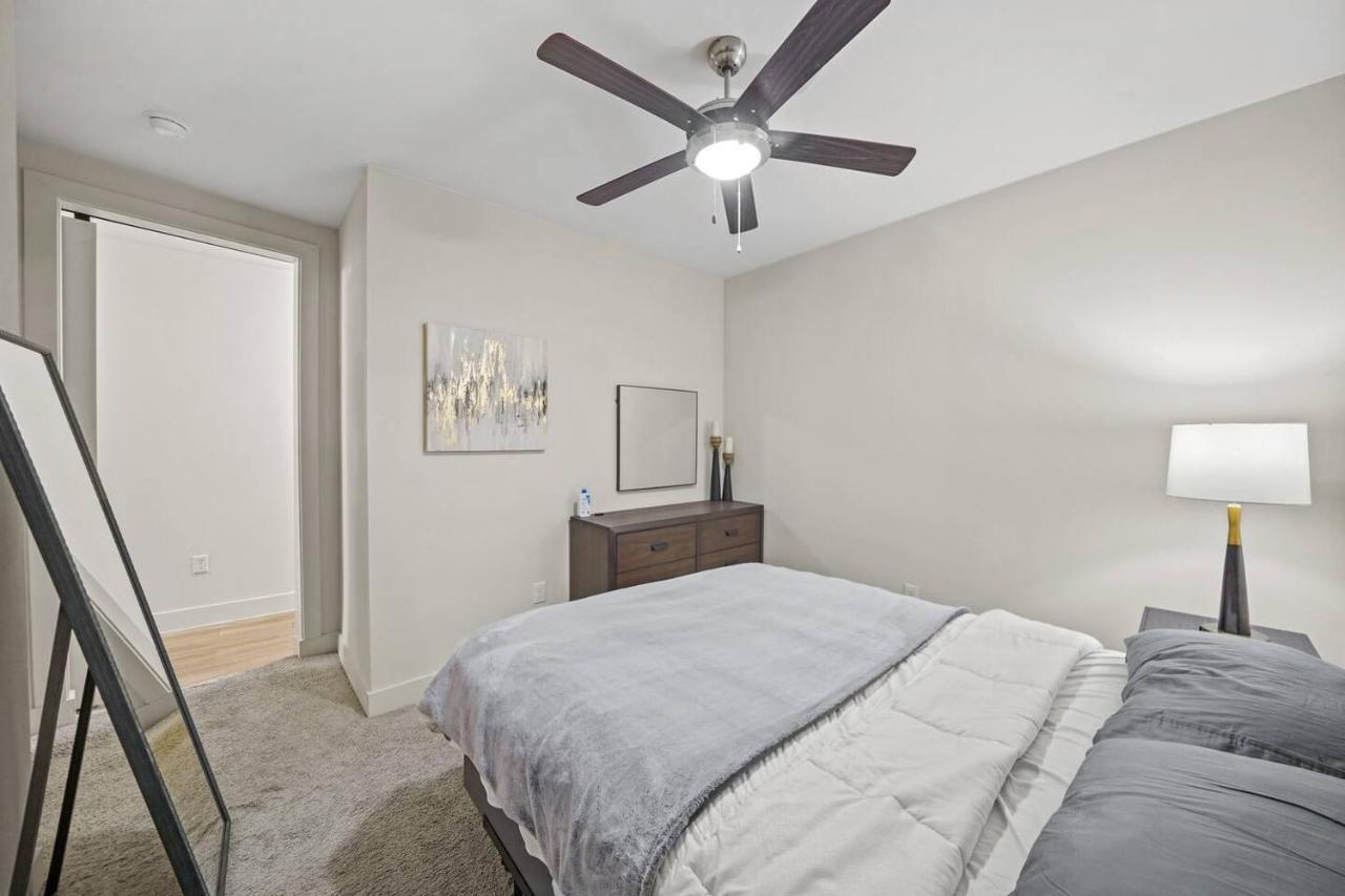 Modern And Comfy In Post Oak Galleria * Houston