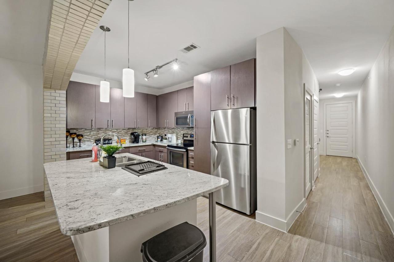 Apartment Modern And Comfy In Post Oak Galleria Houston