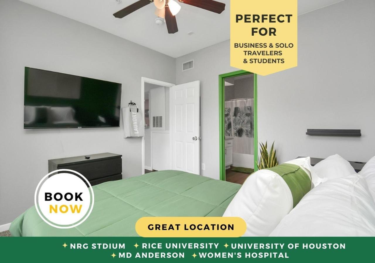 Holiday home Nrg, Rice U, Md Anderson, Med Ctr, Pool, 500mbps Wi Fi *
