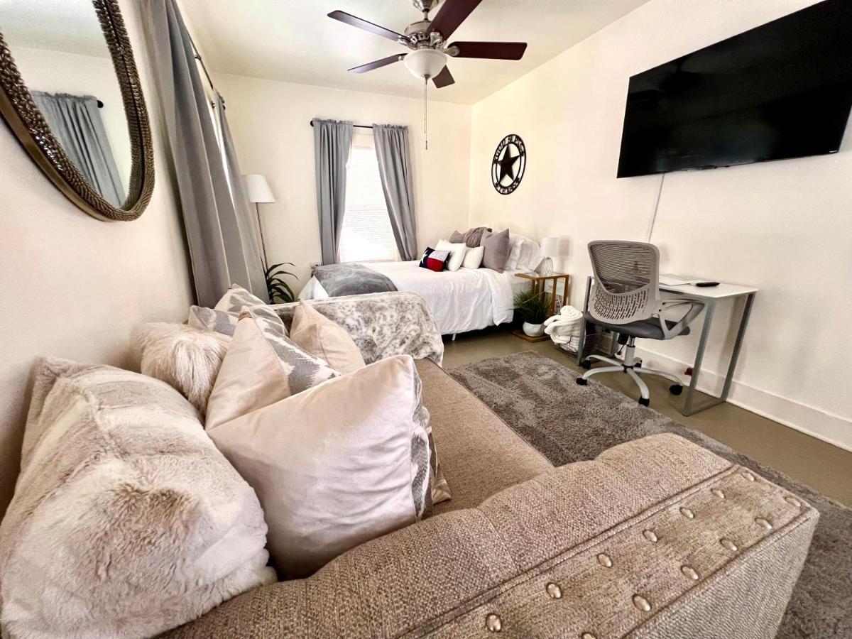 Charming Apt Close To Med Ctr Nrg Downtown *