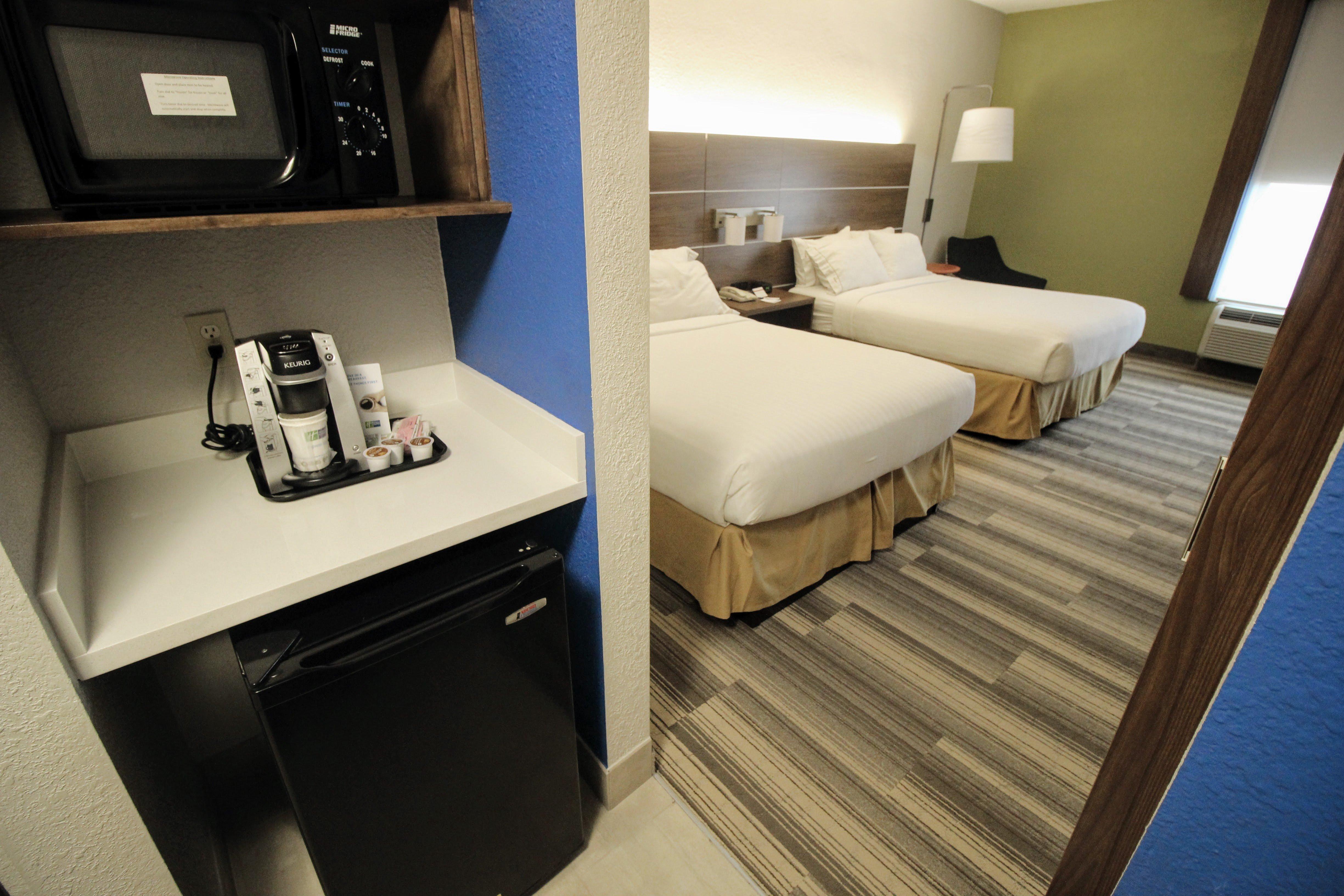 Holiday Express & - Memorial Park Area By Ihg Hotel