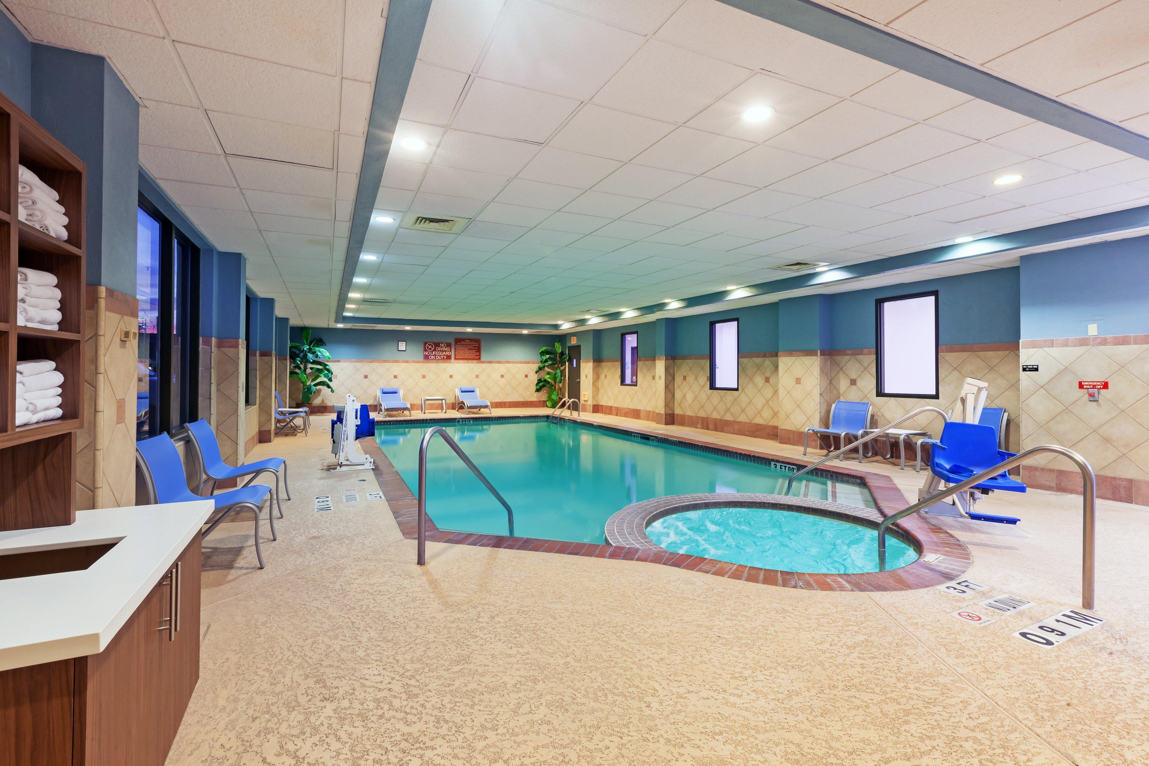 Holiday Express & - Memorial Park Area By Ihg Houston
