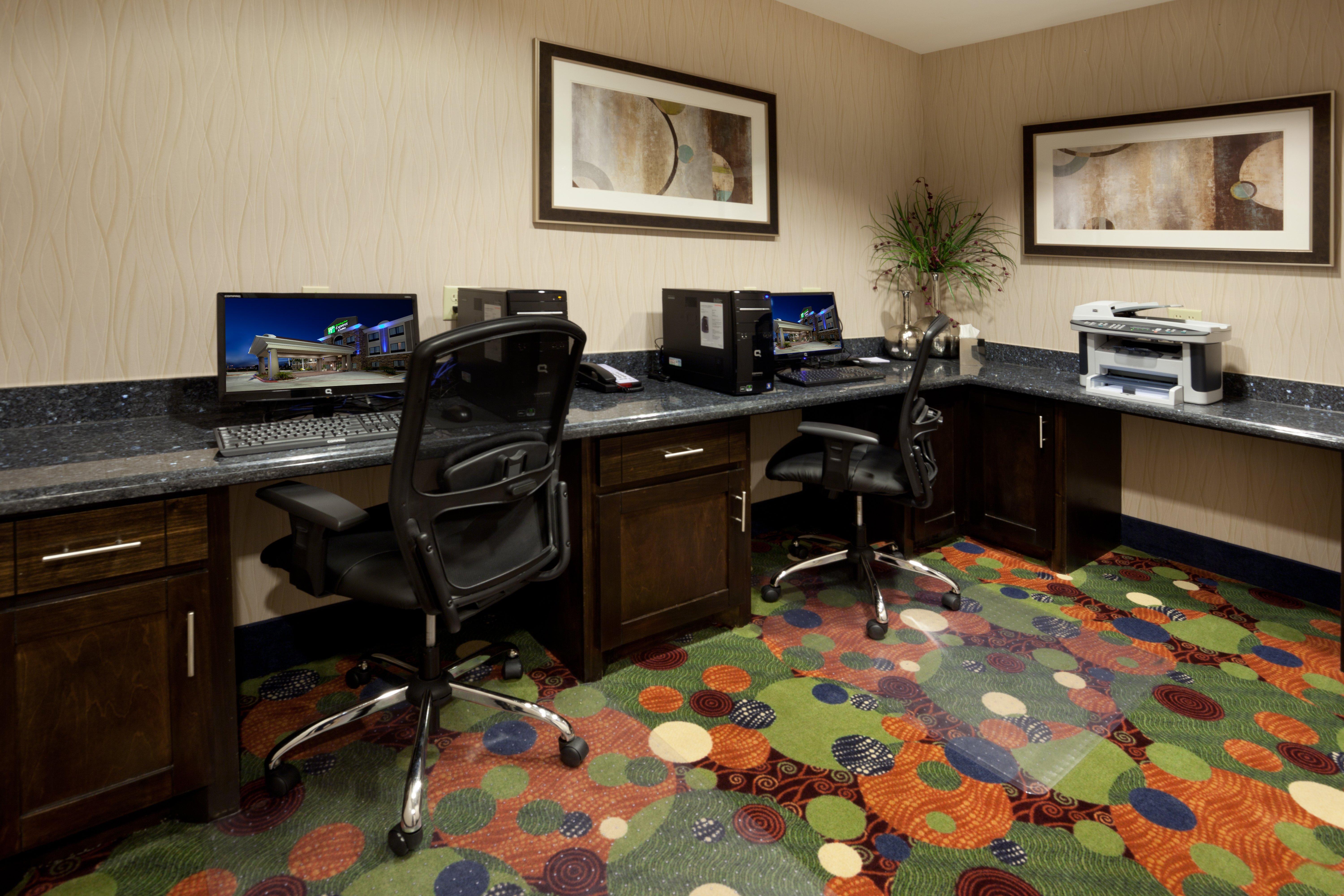 Express & Nw Beltway 8-west Road By Ihg Houston