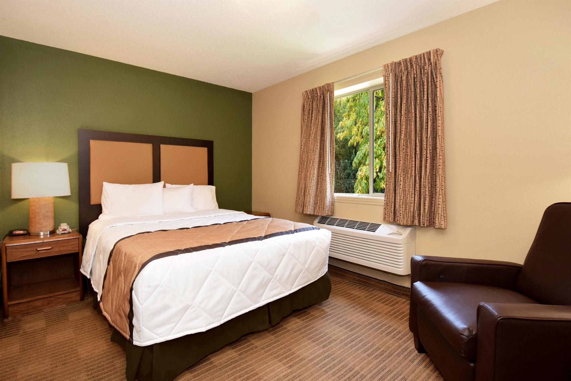 Extended America - - Northwest - Hwy 290 - Hollister Hotel 2*