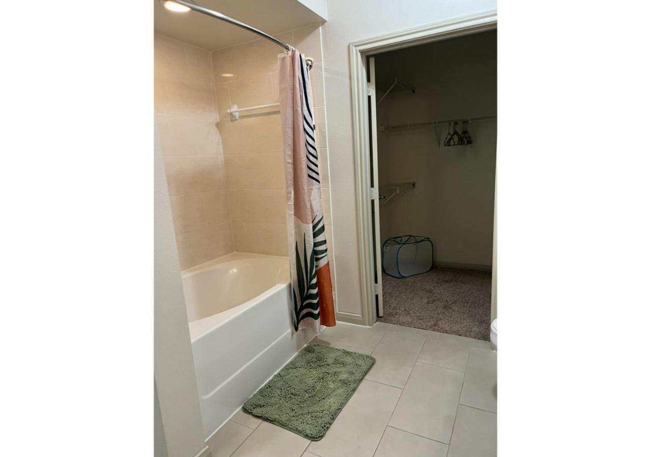 The Jasmine Garden Apt - Poolview * Houston