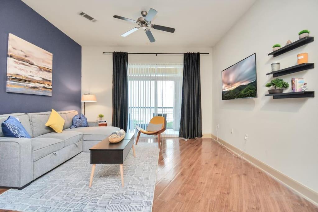 Apartment Lux Mid-rise Walking Distance To Nrg Stadium