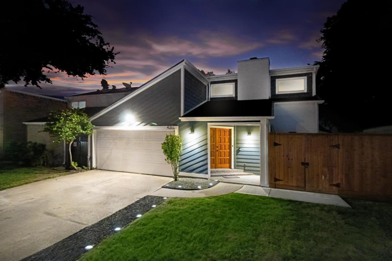 Open Airy Custom Designed - 2kings - Sleeps 14