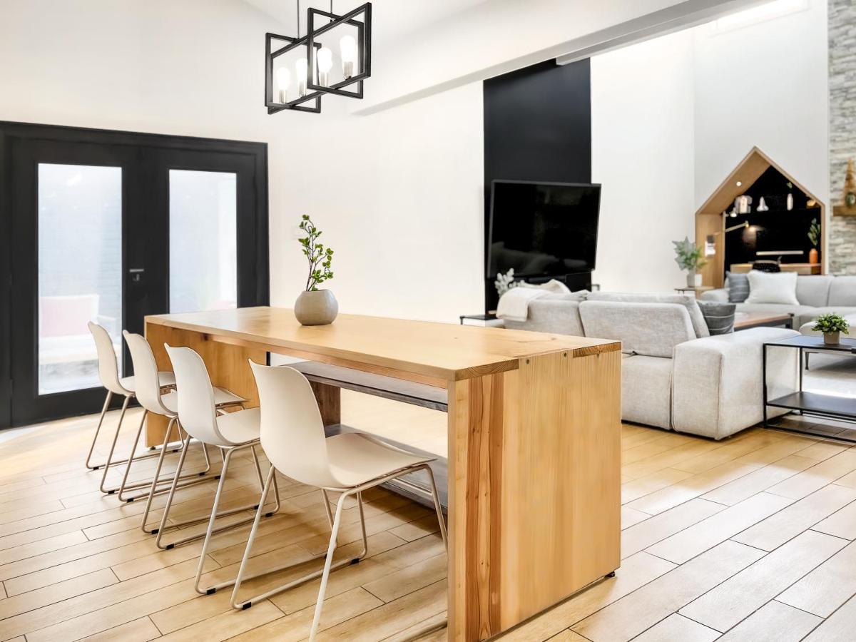 Open Airy Custom Designed - 2kings - Sleeps 14 * Houston