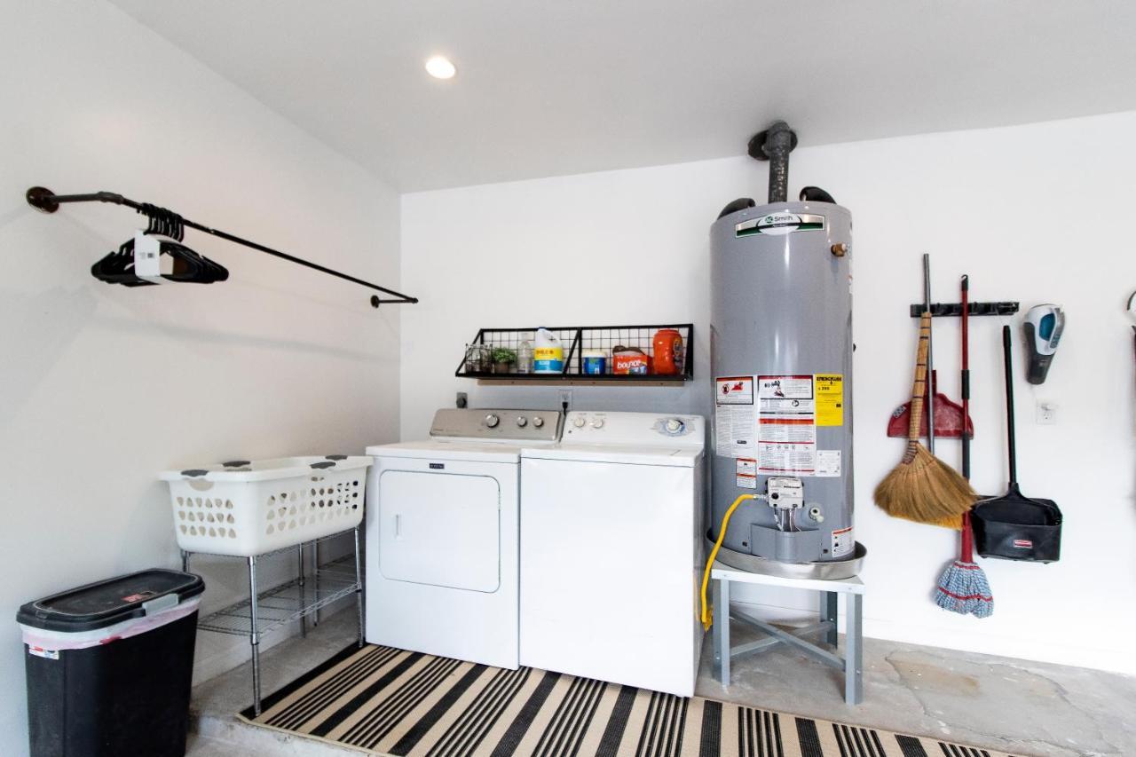 Open Airy Custom Designed - 2kings - Sleeps 14 *