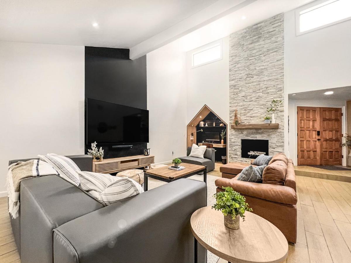 Open Airy Custom Designed - 2kings - Sleeps 14 * Houston