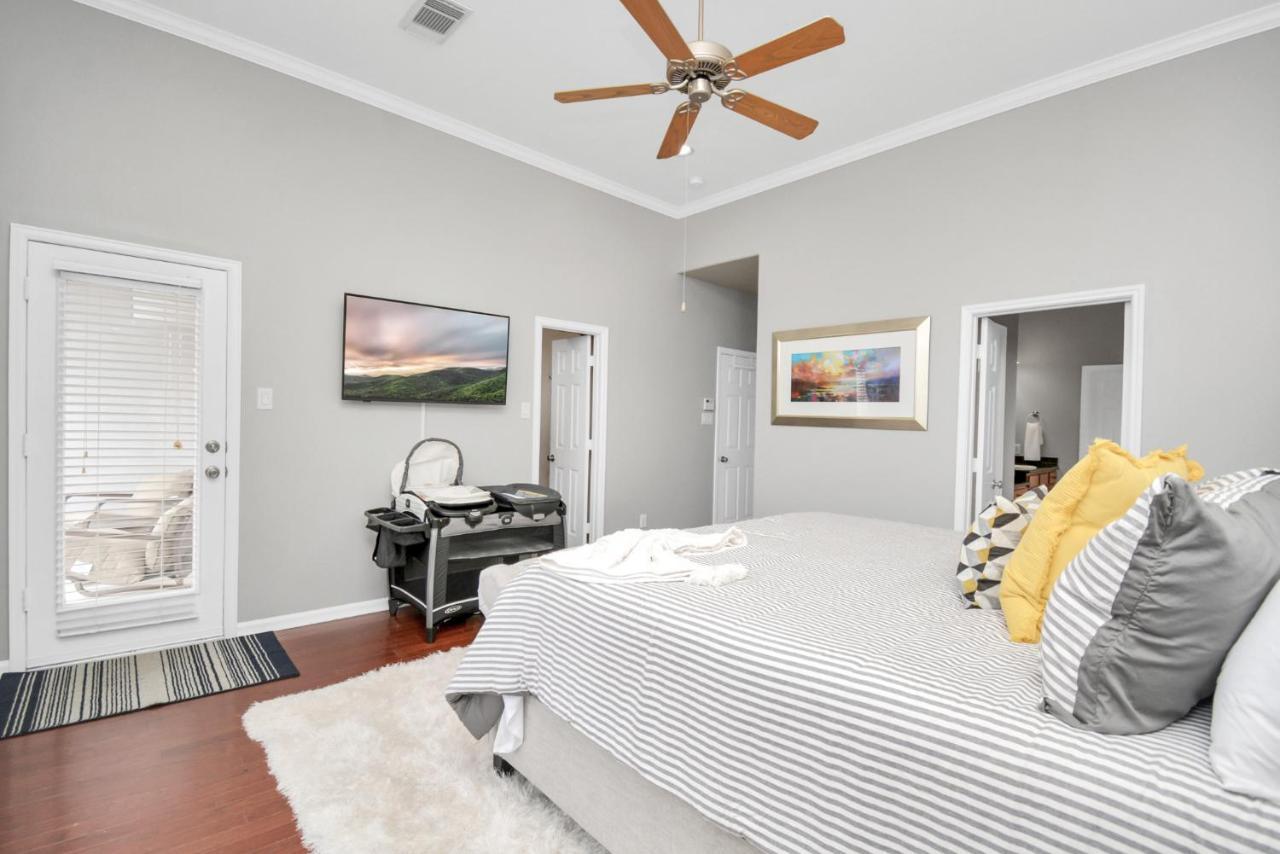 3br 3ba Upscale Luxury In The Heights Holiday home