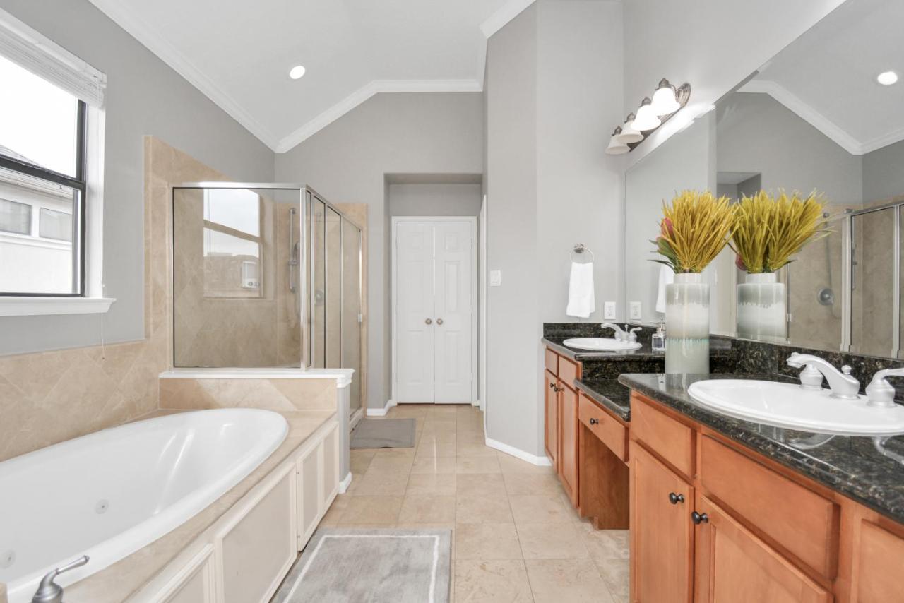 3br 3ba Upscale Luxury In The Heights Holiday home *