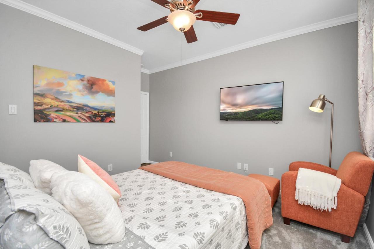 Holiday home 3br 3ba Upscale Luxury In The Heights Houston