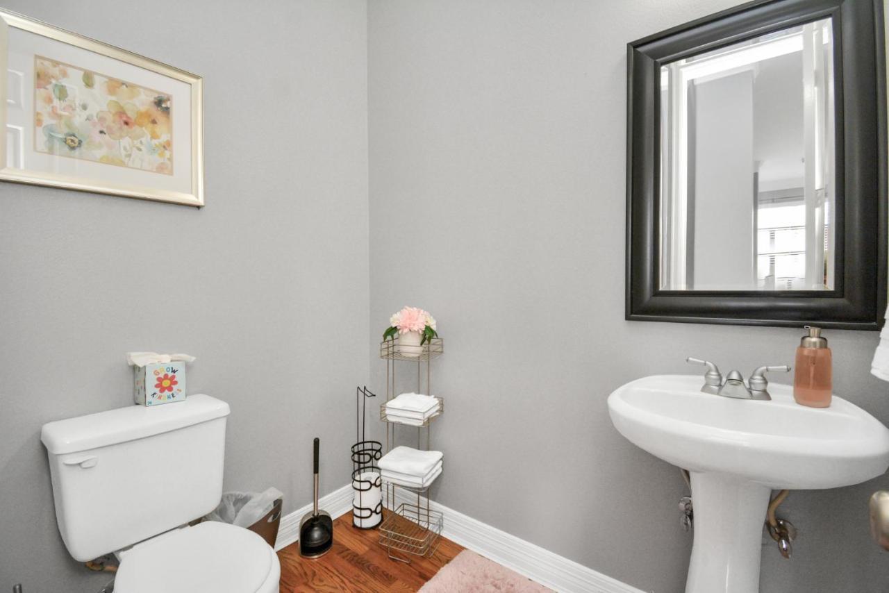 Holiday home 3br 3ba Upscale Luxury In The Heights Houston