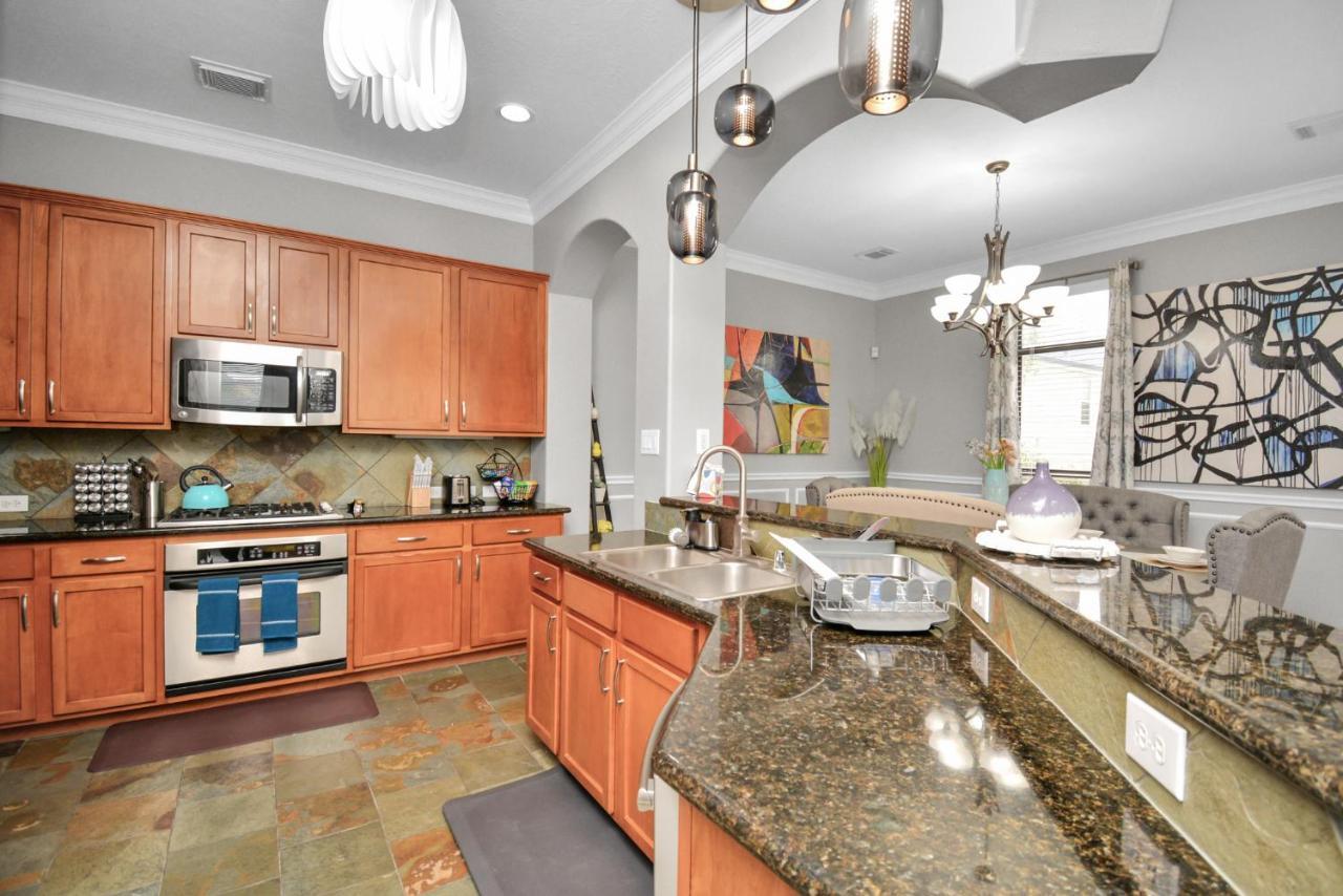 3br 3ba Upscale Luxury In The Heights *