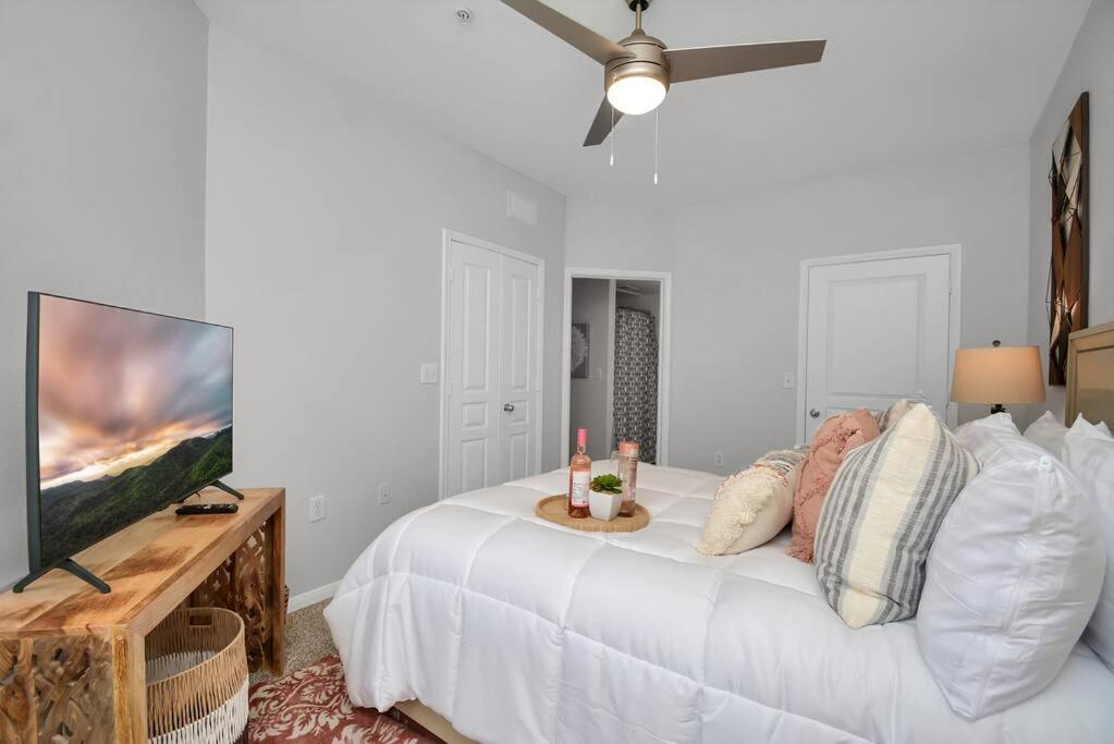 Apartment The Bohemian Escape Near Rice Village In Houston! Houston