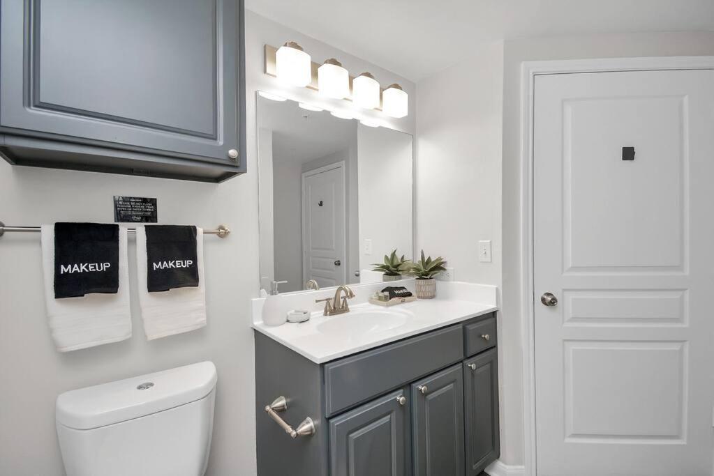 Apartment The Bohemian Escape Near Rice Village In Houston!