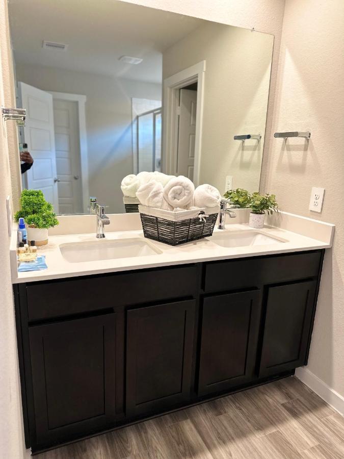 Luxurious 3 Bed Near Medical Center