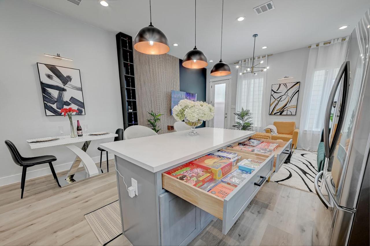 Elegant 3br Haven- Games, Luxury & Lush Garden Houston