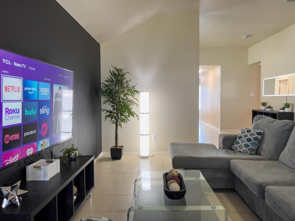 Holiday home Comfortable Work-ready 4br Suburban Houston