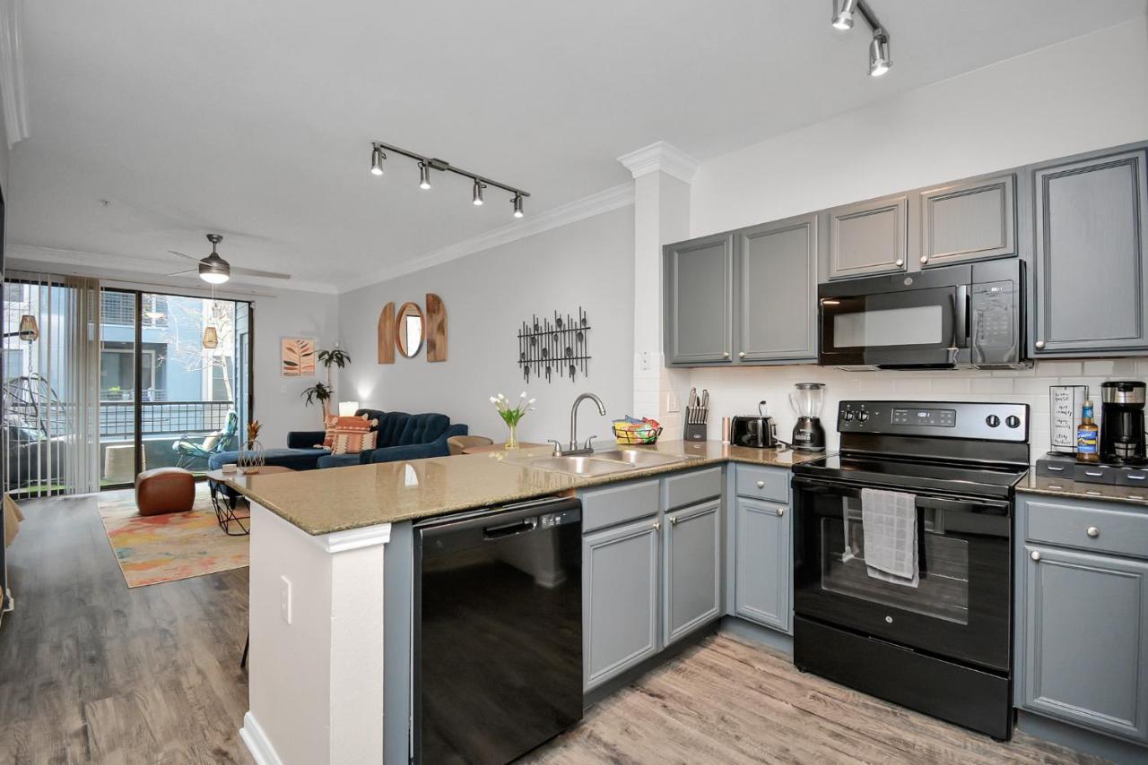 Apartment The Bohemian Escape Near Rice Village In Houston!