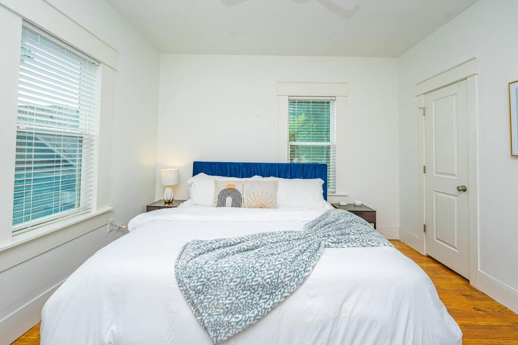 Apartment East Downtown Private Restored Historic Apartment_ Houston