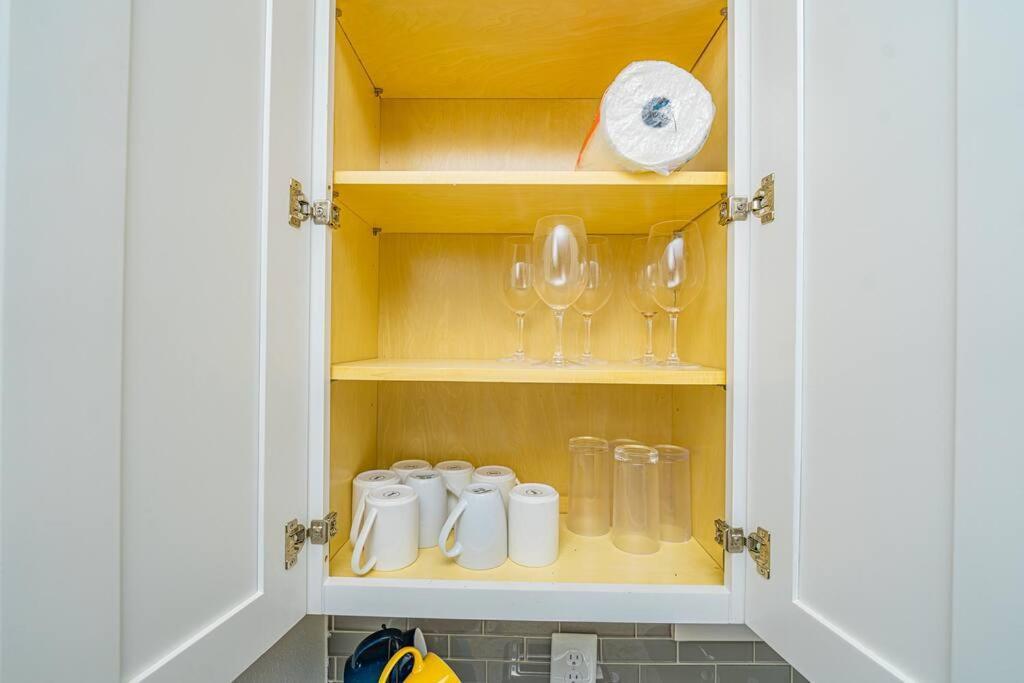 East Downtown Private Restored Historic Apartment_ Apartment Houston